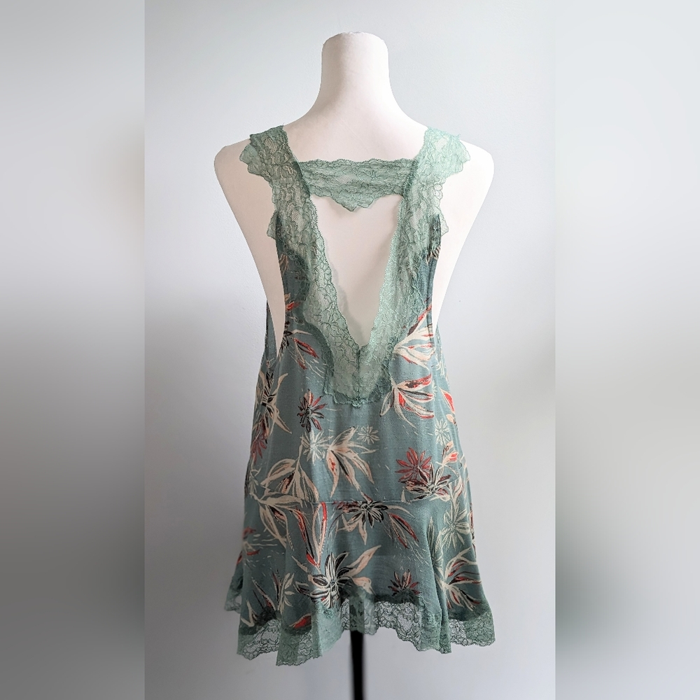 Free People Bellflower Tunic Lace Cami Top Size XS - Picture 2 of 9
